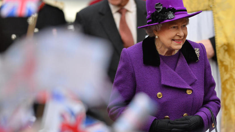 Доклад: Британская королева скоро потратит свой последний миллион
