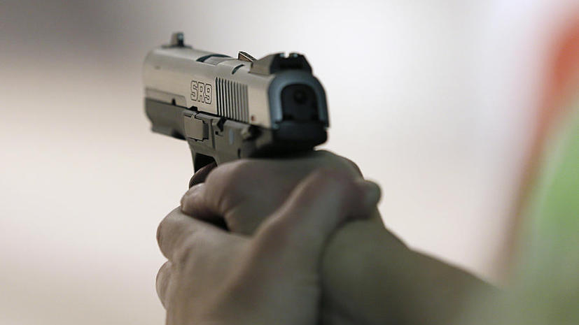 Двухлетний мальчик из Техаса выстрелил себе в голову из отцовского пистолета