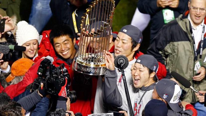 «Бостон Ред Сокс» выиграли Мировую Серию - бейсбольный сезон в США закончен