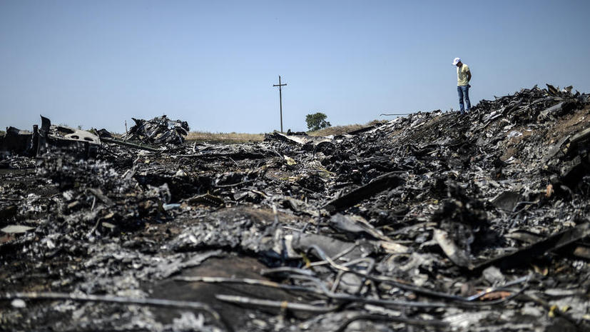 Украинская армия отказывается пропустить экспертов к месту крушения Boeing и продолжает наступление