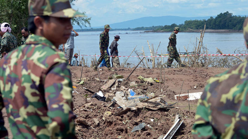 На борту разбившегося в Лаосе самолёта находилось высшее военное командование страны