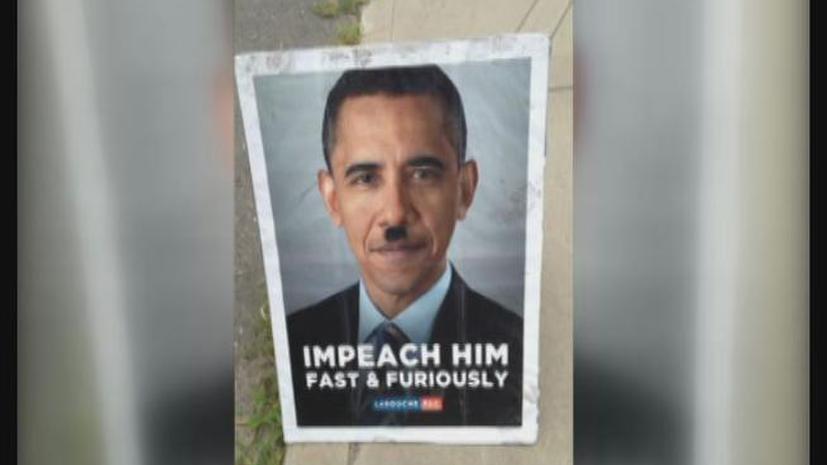 Старушку в США арестовали за «кражу» плакатов Обамы с гитлеровскими усиками