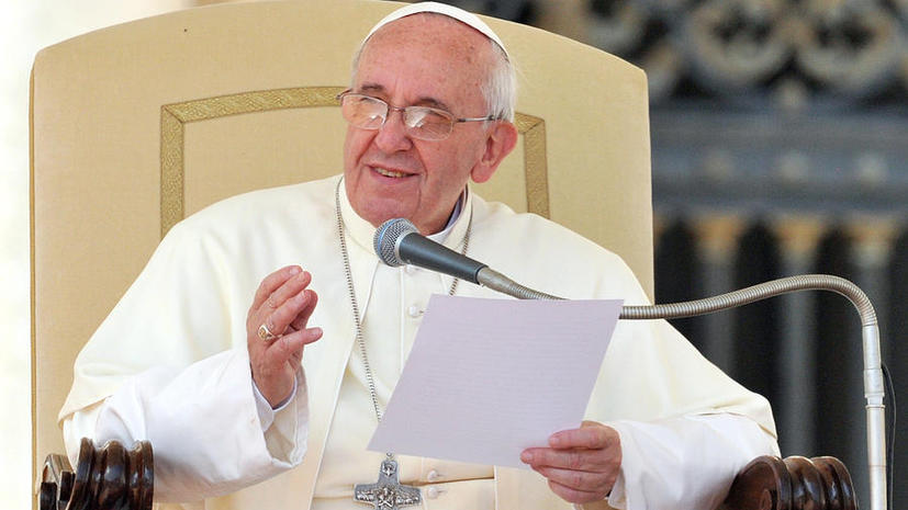 Папа Франциск: Необходимо быть толерантнее по отношению к женщинам, геям, абортам и разводам