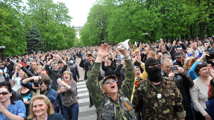 В Луганске сторонники федерализации заняли областную телестудию