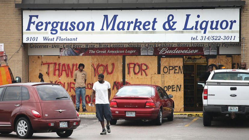 После погромов в Фергюсоне владельцы разграбленных магазинов остались наедине со своей бедой