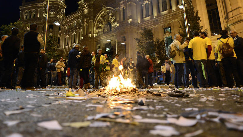 Испанцам придётся заплатить сотни евро за участие в протестных акциях