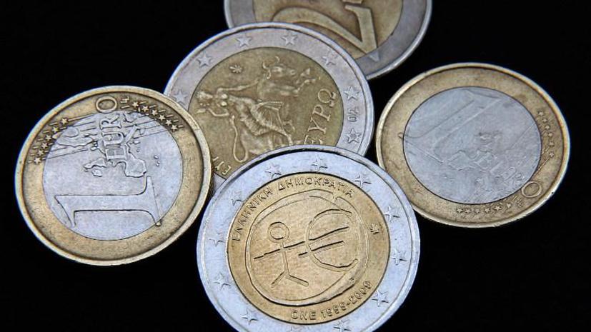 Китайские туристы оплатили отель в Париже потерянными европейцами монетами