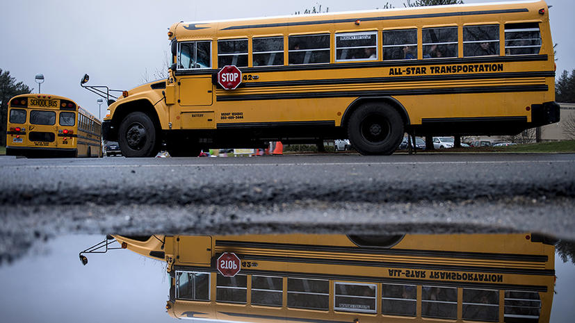 Водители школьных автобусов в Нью-Йорке вышли на забастовку