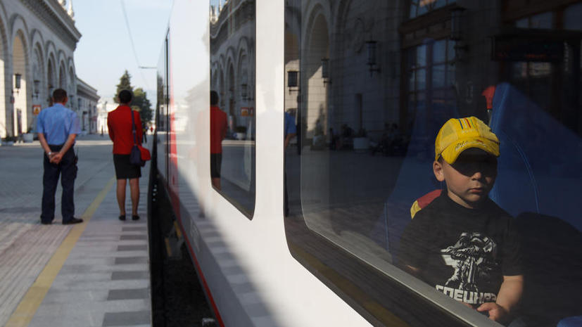С поезда из Сочи сняли детей с подозрением на менингит