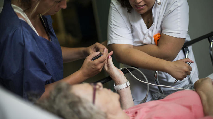 Бразилия нанимает 4 тыс. кубинских врачей