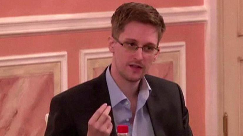 Эдвард Сноуден призывает американцев выйти на митинг против прослушки