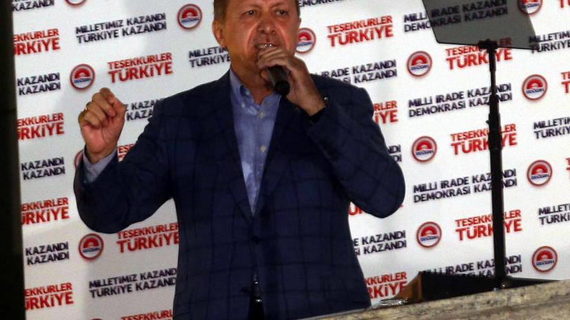 ЦИК Турции: Второго тура президентских выборов не будет, Тайип Эрдоган набрал большинство голосов