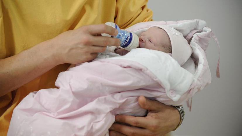 В Австралии мать-беженку изолировали от новорождённого больного ребёнка