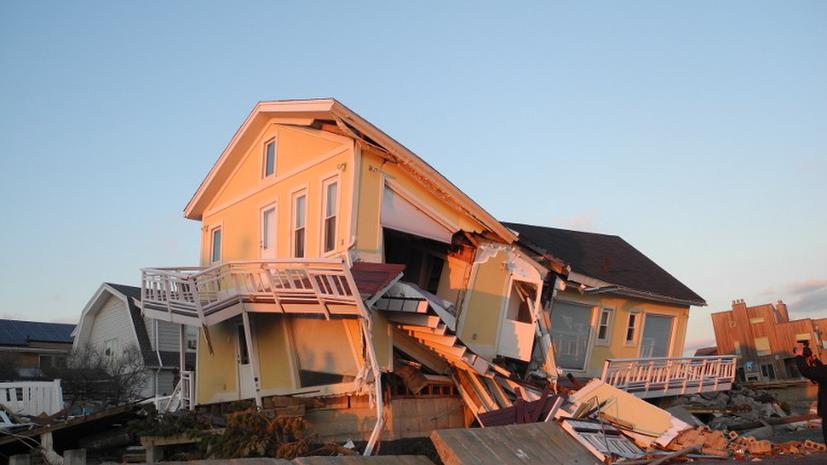 Тысячи американцев, пострадавших от «Сэнди», продолжают жить в разрушенных домах