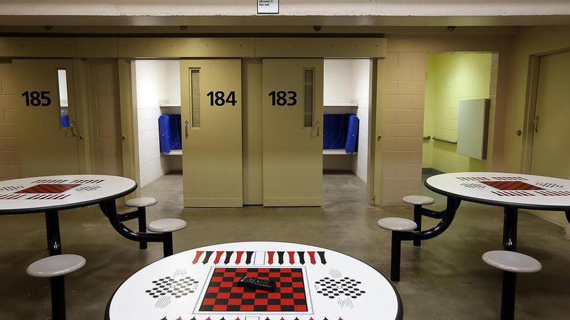 Власти штата Небраска по ошибке освободили сотни заключённых раньше срока