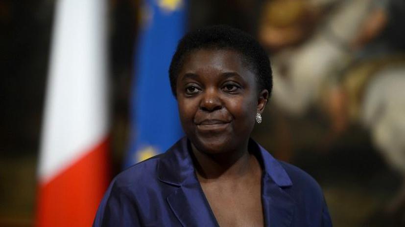 Секретарь президента Италии не смог прочитать фамилию первой чернокожей женщины-министра