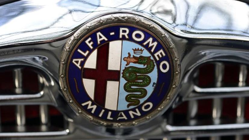 Автомобили итальянских чиновников распродадут на аукционе eBay