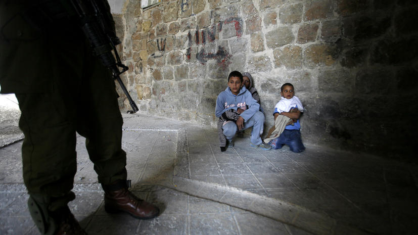 Израиль арестовал в 2012 году 900 палестинских детей