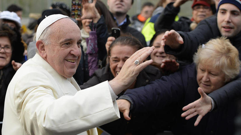 Папа Франциск в молодости работал вышибалой в ночном клубе