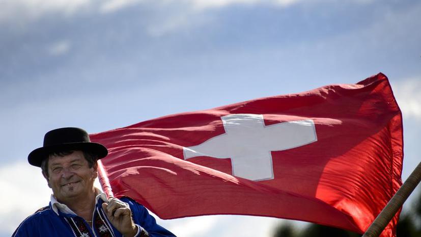 В швейцарском городе беженцам запретили появляться в общественных местах