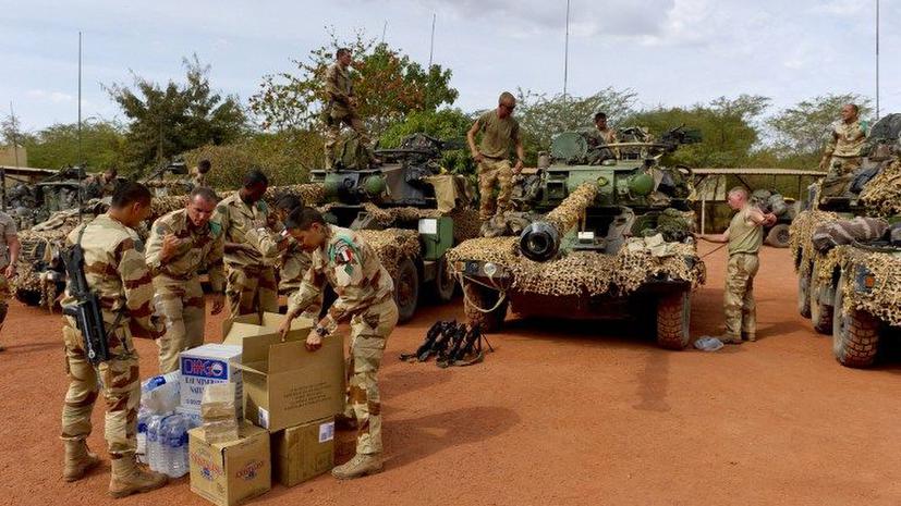 Обама поддержал военную операцию французов в Мали