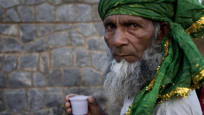 Индийской полиции запретили арестовывать людей, пьющих чай