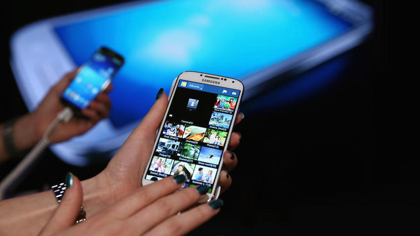 Компактный и защищенный: Samsung выпустит Galaxy S4 в двух дополнительных вариантах