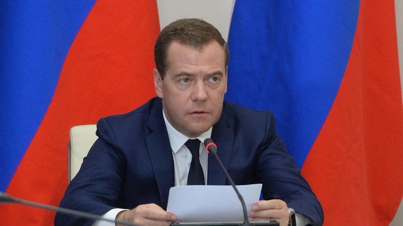 Дмитрий Медведев: Пётр Порошенко несёт личную ответственность за жертвы на Украине