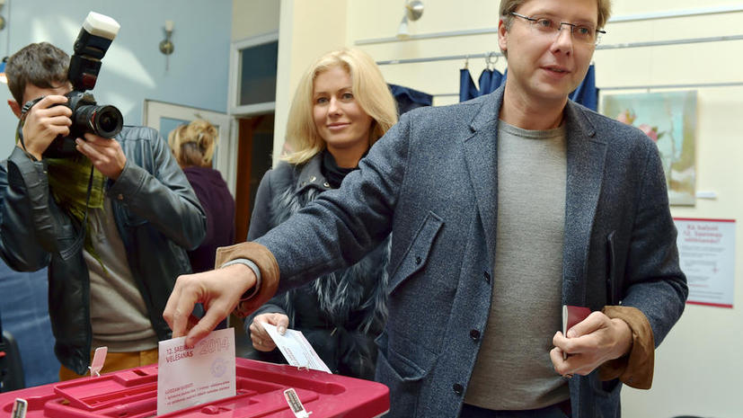 На парламентских выборах в Латвии лидирует пророссийская партия