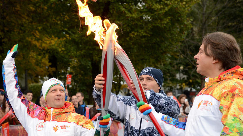 Эстафета олимпийского огня переместилась в Подмосковье