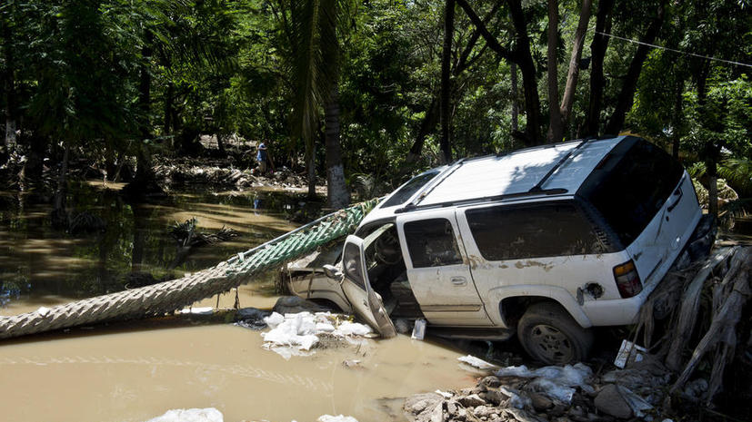 В Мексике жертвами наводнений стали 80 человек