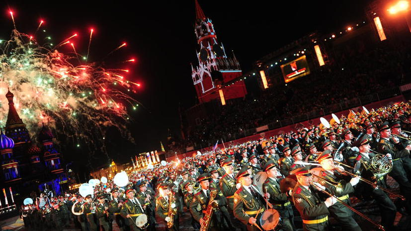 Открытие VIII Международного военно-музыкального фестиваля «Спасская башня» в фотографиях