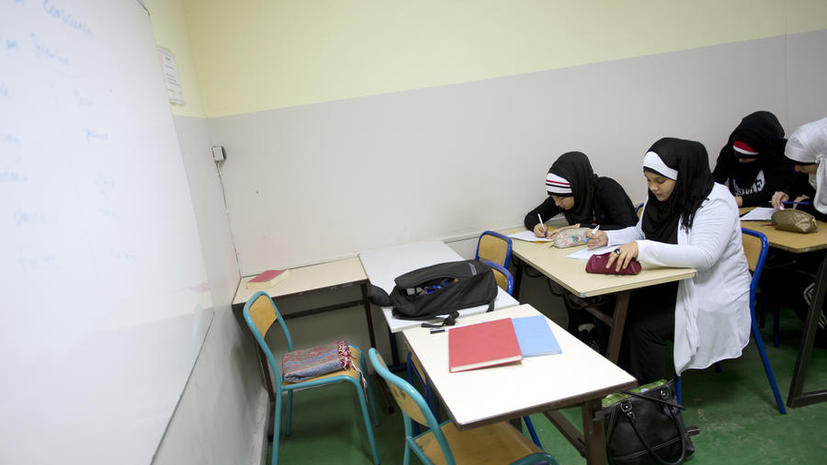 Попытки скрытой исламизации школ выявлены в разных регионах Великобритании
