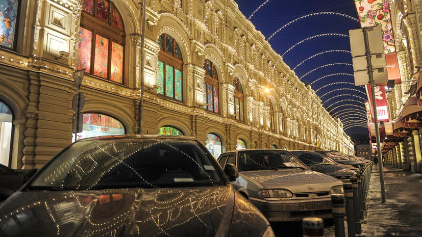 В качестве эксперимента ночную парковку в Москве могут сделать бесплатной