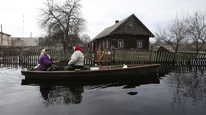Паводок в Московской области: деревня уходит под воду из-за непрекращающегося дождя