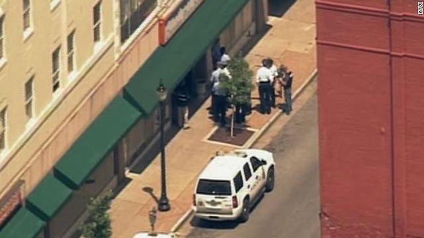Четыре человека погибли во время стрельбы в бизнес-центре Сент-Луиса
