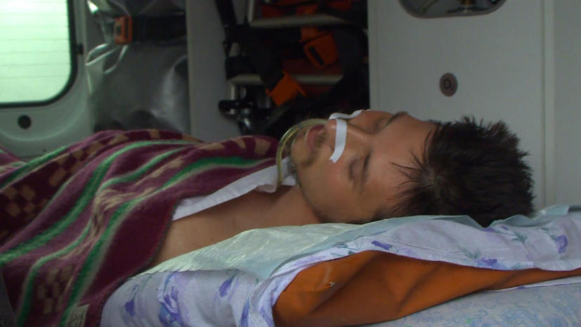 Раненному в Мариуполе журналисту RT сделали вторую операцию