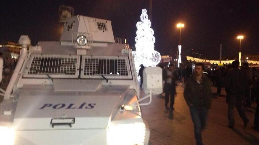 Съёмочная группа RT оказалась в эпицентре протестных действий в Стамбуле