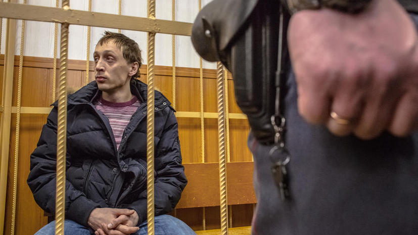 Солист Большого театра Дмитриченко просит суд об очной ставке с Сергеем Филиным