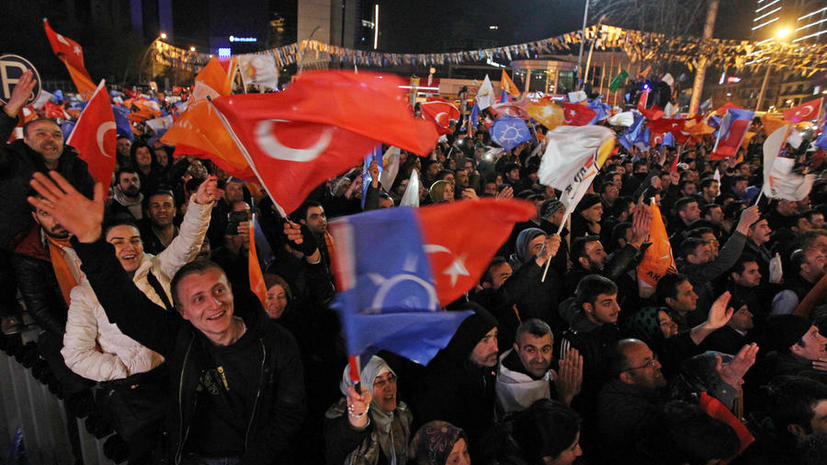 Премьер Турции Эрдоган объявил о победе своей партии на местных выборах