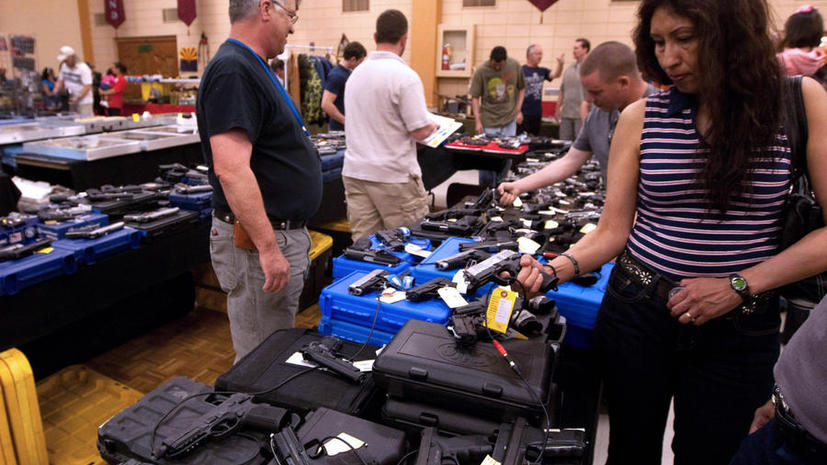 В Аризоне женщинам и старикам раздадут пистолеты