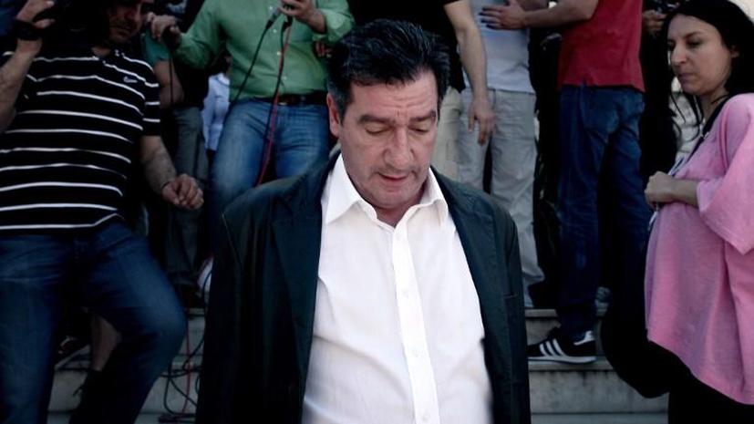 Митингующие госслужащие напали на мэра Афин