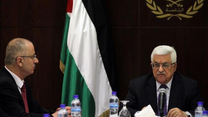 Аббас принял отставку нового палестинского премьера