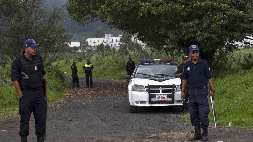 Полиция нашла тела 13 мексиканцев, похищенных из бара три месяца назад