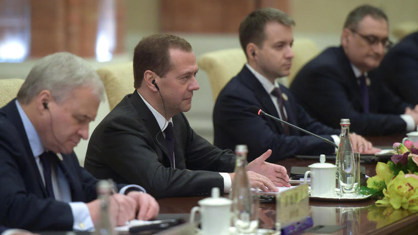 Дмитрий Медведев: Системы тотальной слежки в интернете создают угрозу суверенитету государств