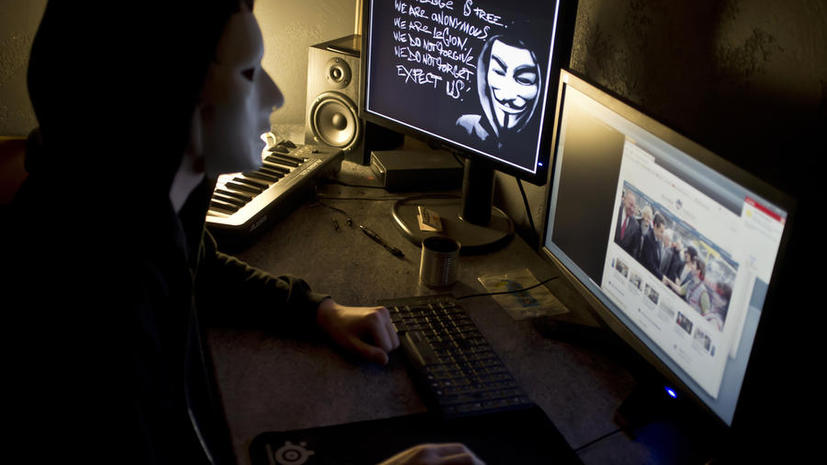 Журналисту из Reuters грозит десять лет тюрьмы за связь с Anonymous