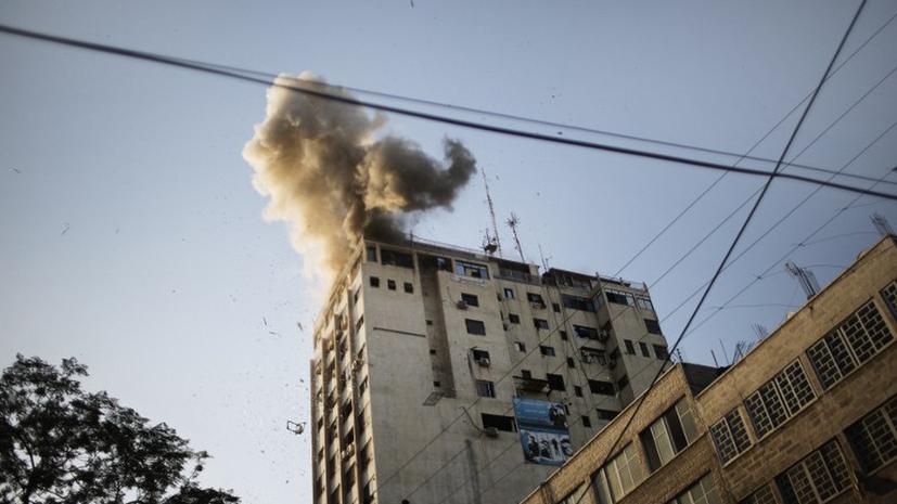 Израиль вновь обстрелял медиацентр в Газе