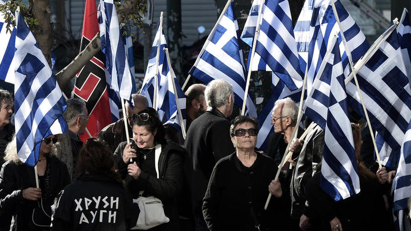 Два депутата ультраправой греческой партии попали за решётку