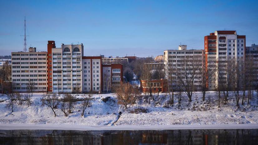 СМИ: В России создадут базу очередников, претендующих на льготное жильё