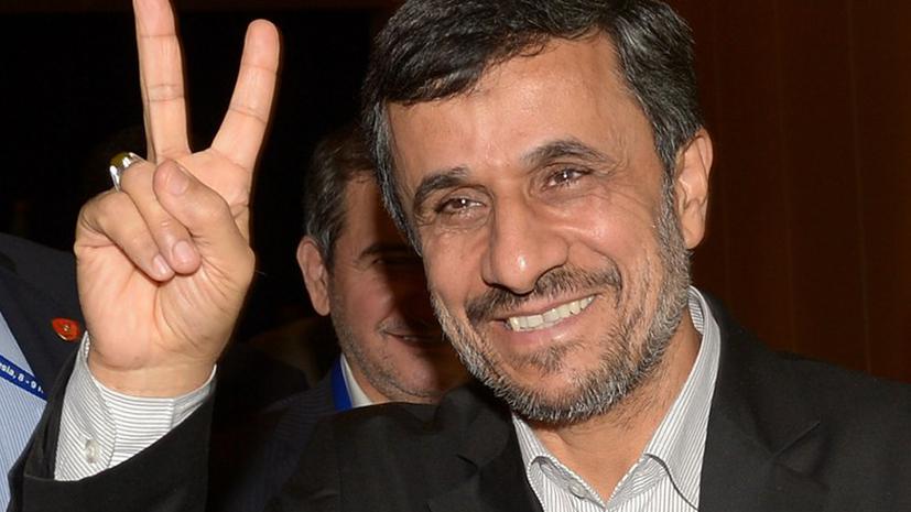 Ахмадинежад готов стать первым иранским космонавтом